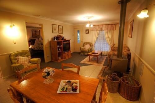 Honeysuckle Cottages Станторп Экстерьер фото